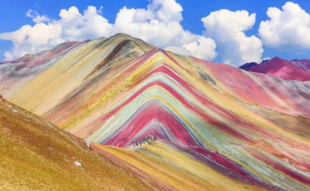 gunung-pelangi-taman-geologi-landform-zhangye-danxia-china (2)
